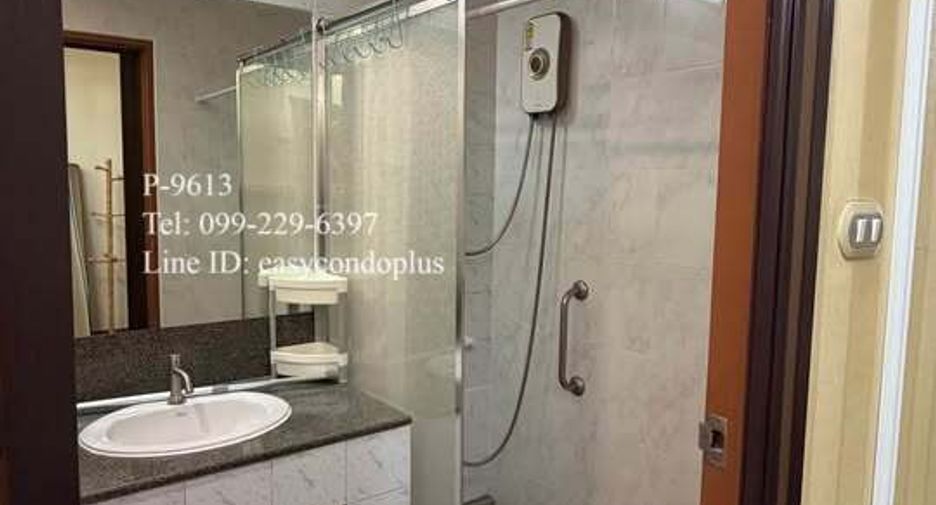 À louer 2 chambres condo à Khlong San, Bangkok