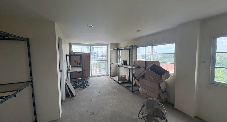 À vendre 5 chambres maison de ville à Bang Kruai, Nonthaburi