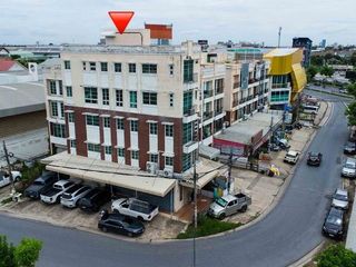 À vendre 5 chambres local commercial à Bang Kruai, Nonthaburi