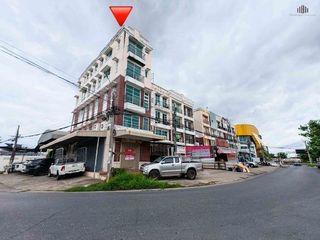 À vendre 5 chambres local commercial à Bang Kruai, Nonthaburi