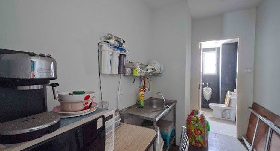 For sale 5 bedrooms retail Space in Bang Kruai, Nonthaburi