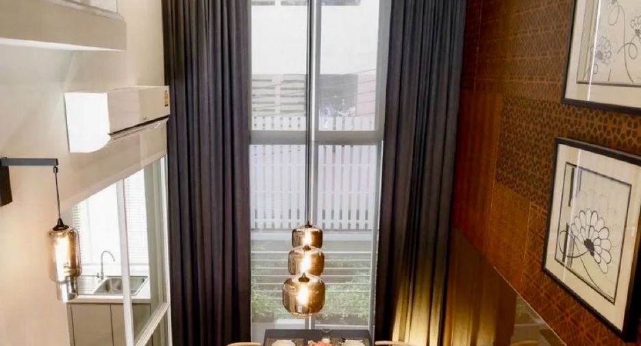 Casa adosada en venta de 3 habitaciones en Bang Kho Laem, Bangkok