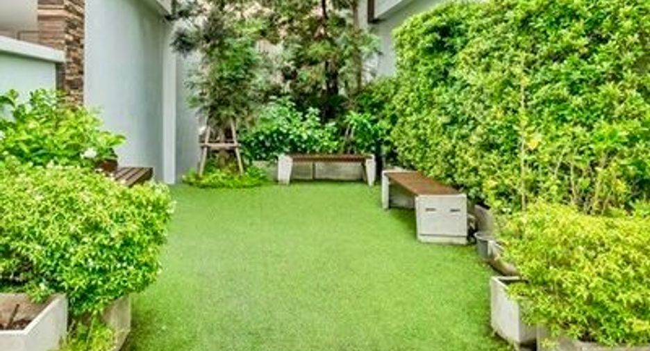 Casa adosada en venta de 3 habitaciones en Bang Kho Laem, Bangkok