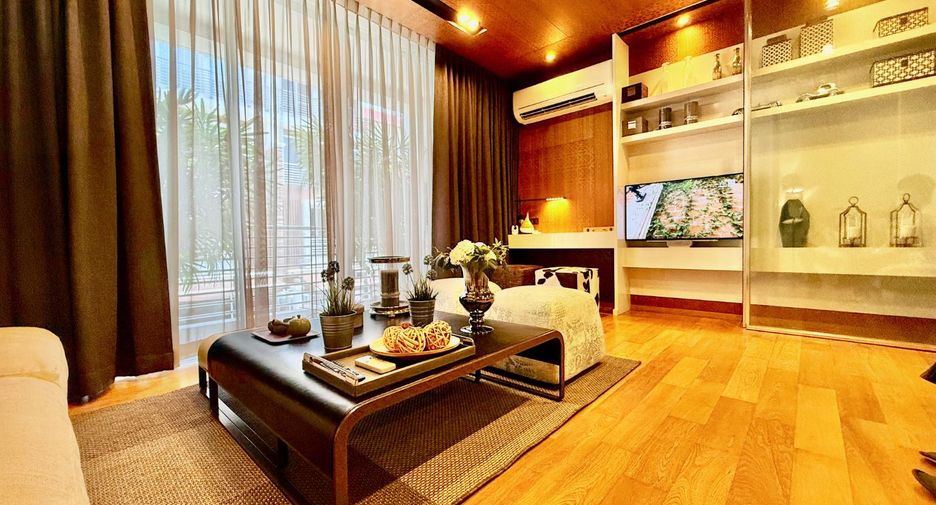Casa adosada en venta de 3 habitaciones en Bang Kho Laem, Bangkok