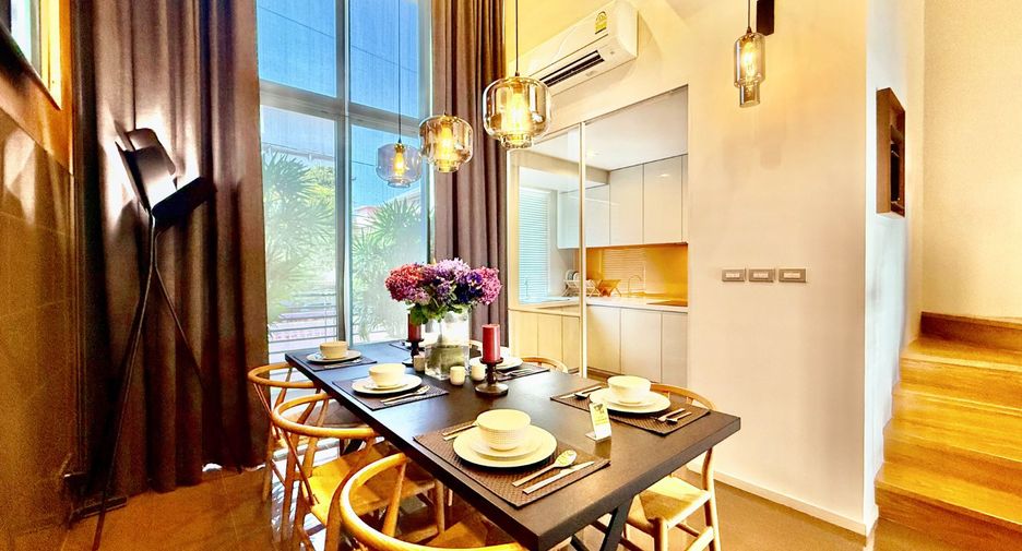 Casa adosada en venta de 3 habitaciones en Bang Kho Laem, Bangkok