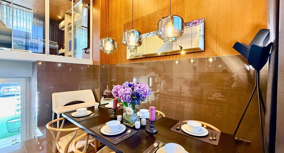 Casa adosada en venta de 3 habitaciones en Bang Kho Laem, Bangkok