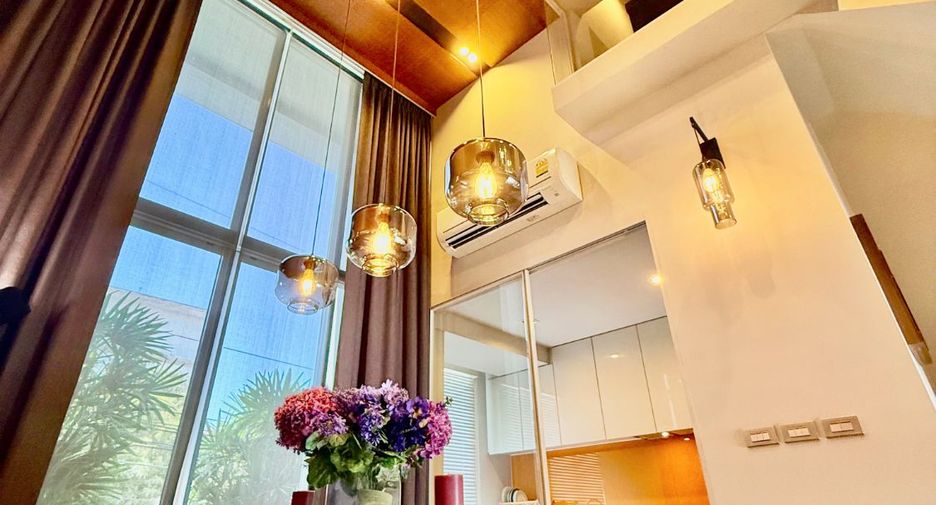 Casa adosada en venta de 3 habitaciones en Bang Kho Laem, Bangkok