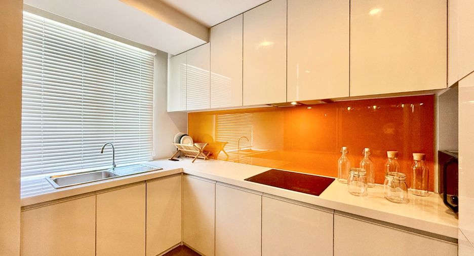 Casa adosada en venta de 3 habitaciones en Bang Kho Laem, Bangkok
