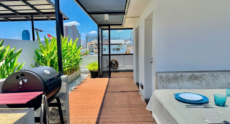Casa adosada en venta de 3 habitaciones en Bang Kho Laem, Bangkok