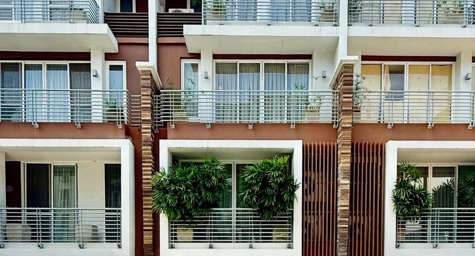 Casa adosada en venta de 3 habitaciones en Bang Kho Laem, Bangkok