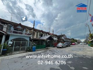 À vendre 2 chambres maison de ville à Min Buri, Bangkok