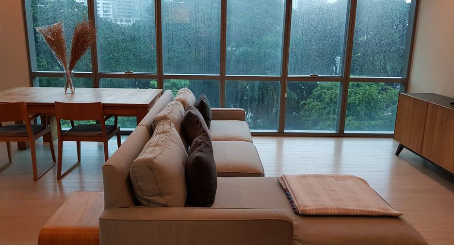 For rent そして for sale 3 ベッドルーム condo in Watthana, Bangkok