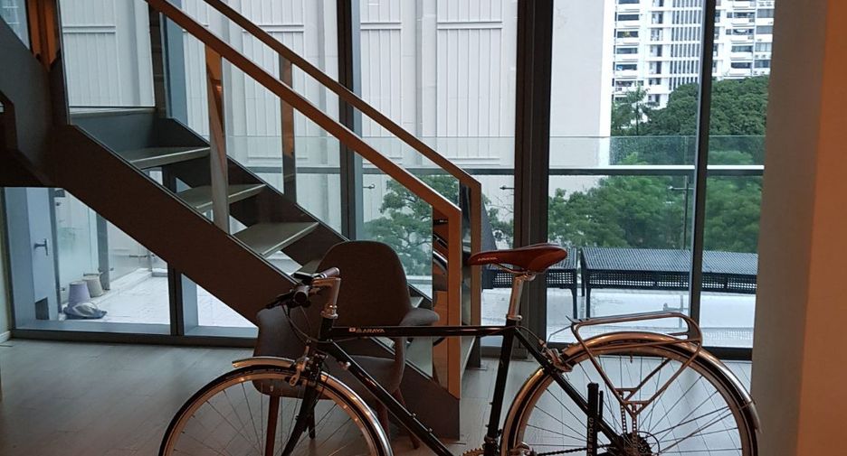 For rent そして for sale 3 ベッドルーム condo in Watthana, Bangkok