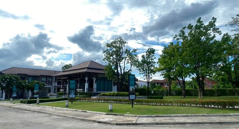 出租 4 卧室 独立屋 在 Mueang Chiang Mai, Chiang Mai
