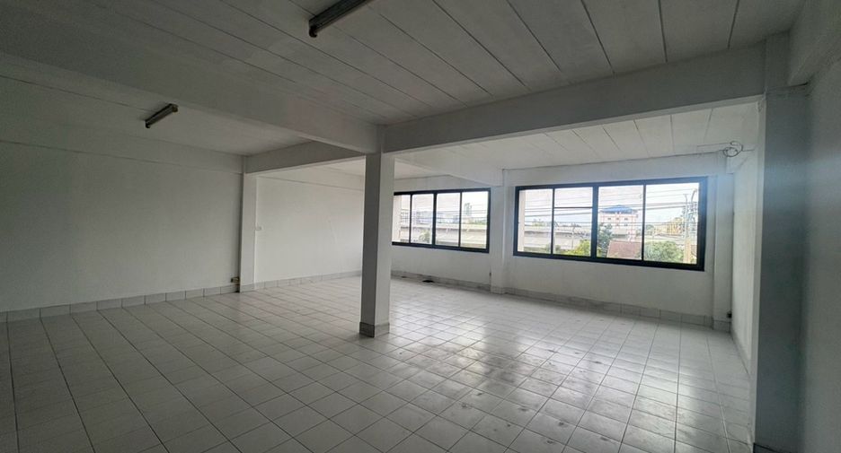 Продажа торговое помещение в Mueang Nonthaburi, Нонтабури