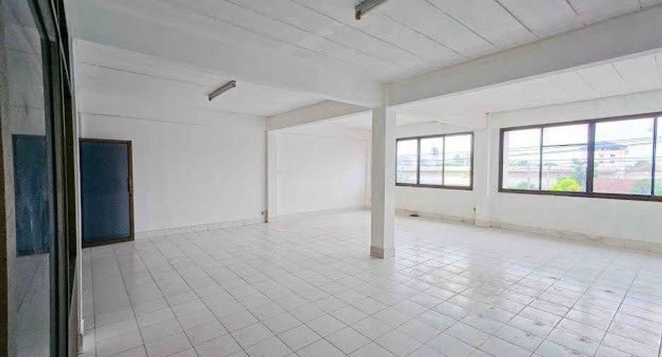 Продажа торговое помещение в Mueang Nonthaburi, Нонтабури