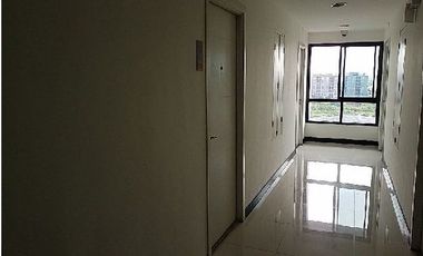 À vendre 1 chambre condo à Bang Na, Bangkok