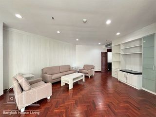Apartamento en alquiler de 2 habitaciones en Khlong Toei, Bangkok