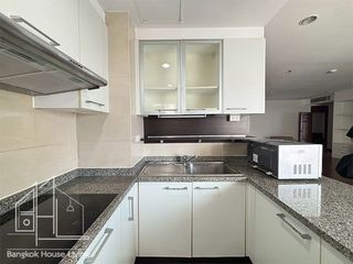 Apartamento en alquiler de 2 habitaciones en Khlong Toei, Bangkok