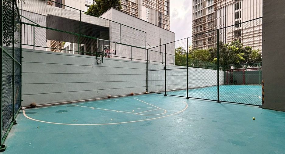 Apartamento en alquiler de 2 habitaciones en Khlong Toei, Bangkok