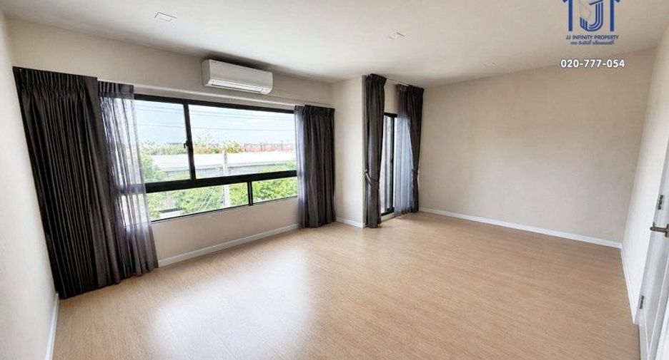 For sale 3 ベッドルーム retail Space in Don Mueang, Bangkok