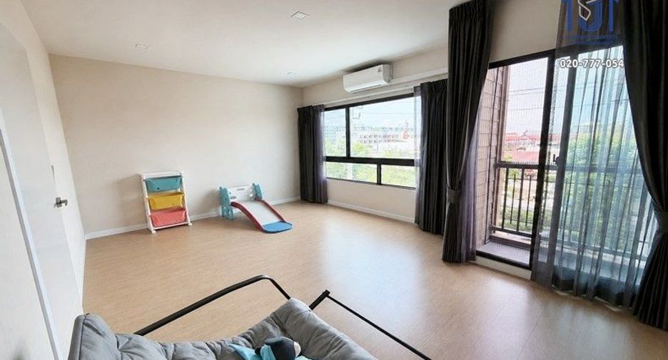 For sale 3 ベッドルーム retail Space in Don Mueang, Bangkok