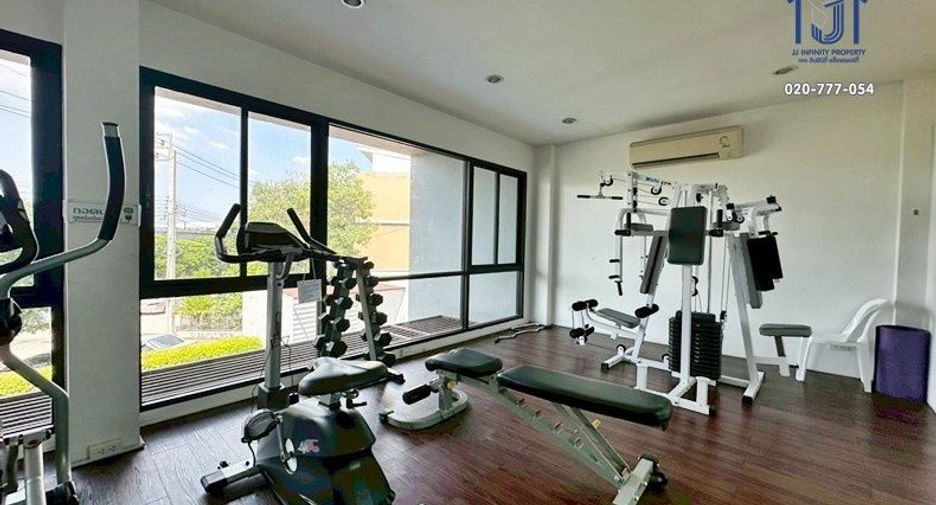 For sale 3 ベッドルーム retail Space in Don Mueang, Bangkok