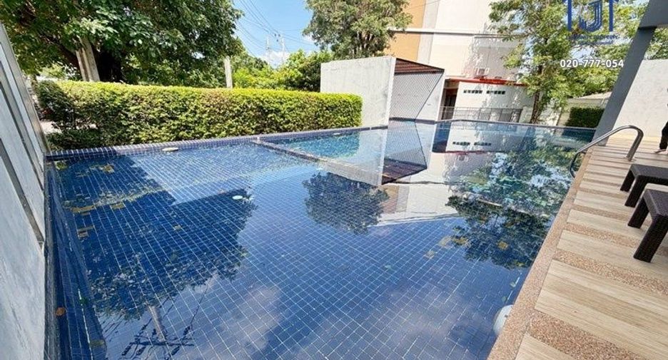 For sale 3 ベッドルーム retail Space in Don Mueang, Bangkok