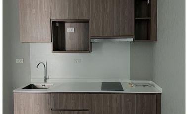 Condo en venta de 1 habitaciones en Bang Phlat, Bangkok