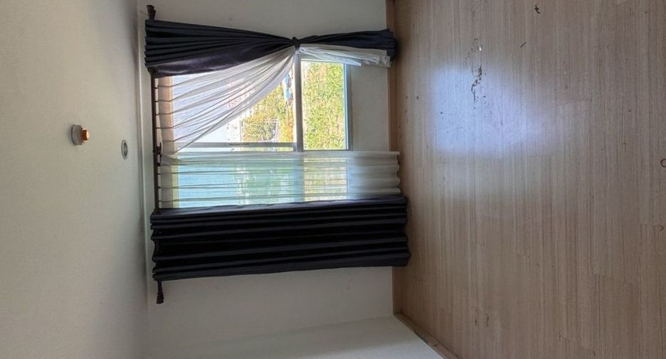 For sale studio condo in Khan Na Yao, Bangkok