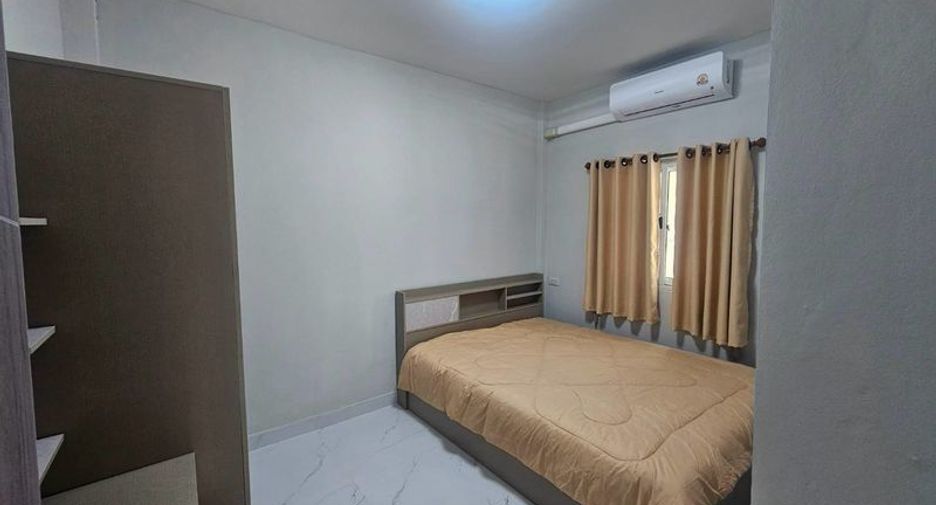For sale 21 bedrooms townhouse in Si Racha, Chonburi