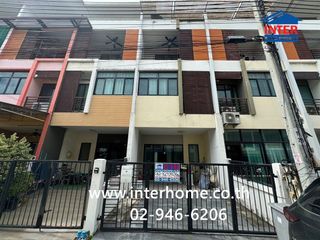 For sale 3 bedrooms townhouse in Bang Khae, Bangkok