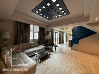 Condo en alquiler de 2 habitaciones en Watthana, Bangkok