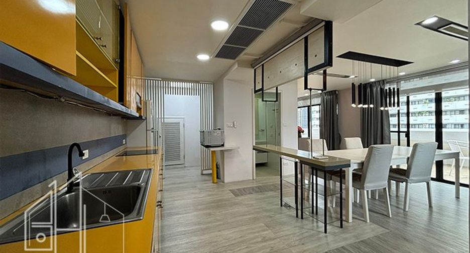 Condo en alquiler de 2 habitaciones en Watthana, Bangkok