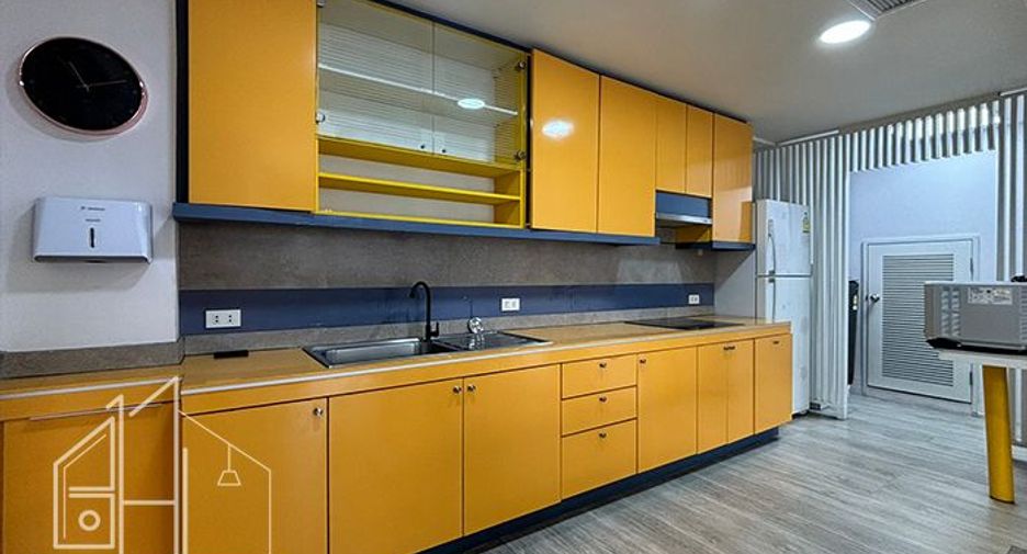 Condo en alquiler de 2 habitaciones en Watthana, Bangkok