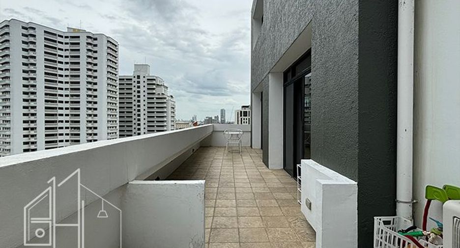 Condo en alquiler de 2 habitaciones en Watthana, Bangkok