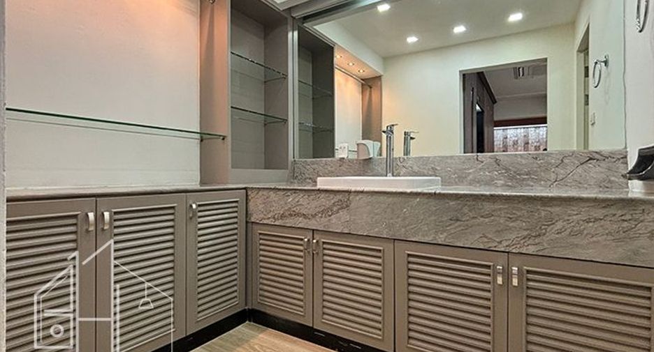 Condo en alquiler de 2 habitaciones en Watthana, Bangkok