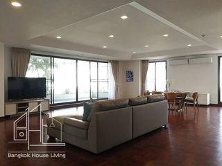 For rent 3 bedrooms condo in Watthana, Bangkok