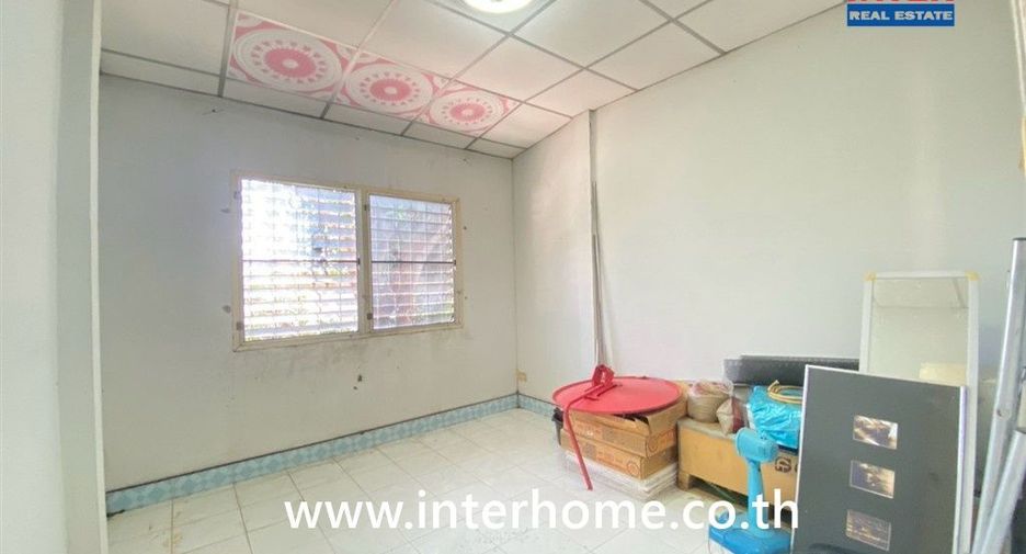 For sale 4 bedrooms house in Thanyaburi, Pathum Thani