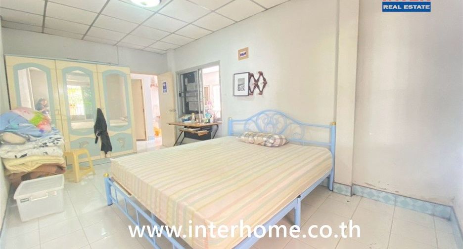 For sale 4 bedrooms house in Thanyaburi, Pathum Thani