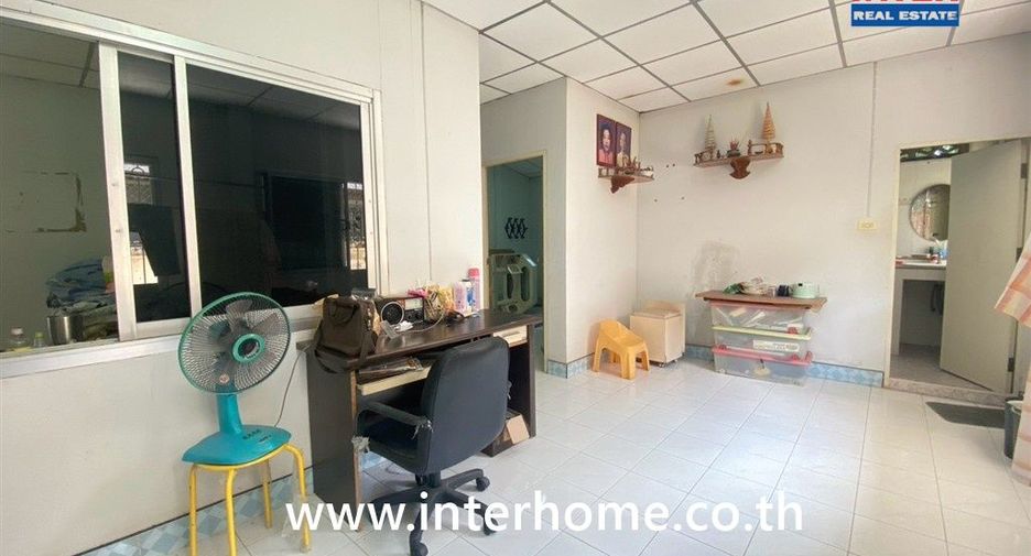 For sale 4 bedrooms house in Thanyaburi, Pathum Thani