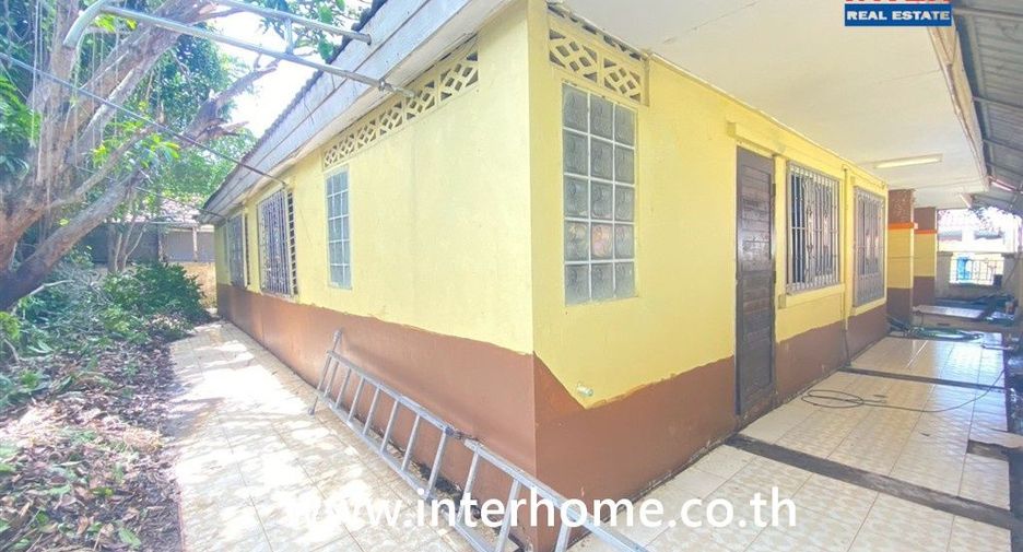 For sale 4 bedrooms house in Thanyaburi, Pathum Thani