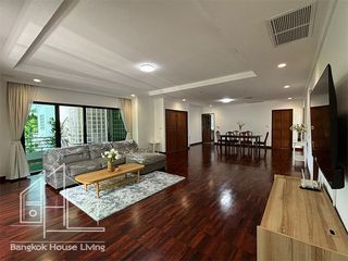 For rent 3 bedrooms condo in Watthana, Bangkok