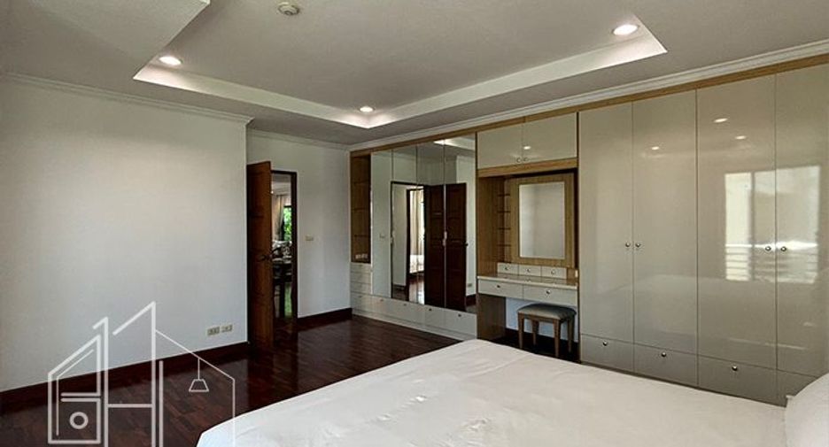 À louer 3 chambres condo à Watthana, Bangkok