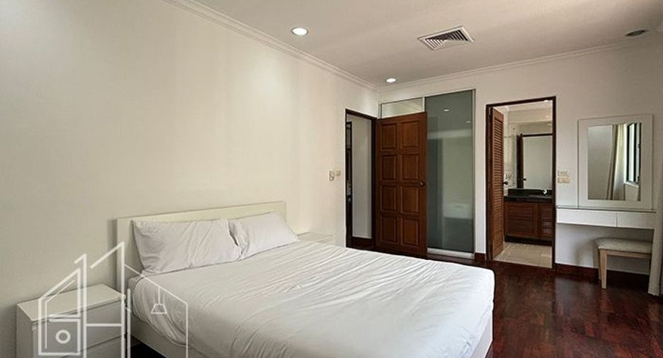 À louer 3 chambres condo à Watthana, Bangkok