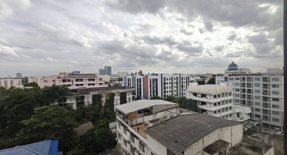 出售 1 卧室 公寓 在 Mueang Samut Prakan, Samut Prakan