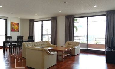 À louer 2 chambres condo à Watthana, Bangkok