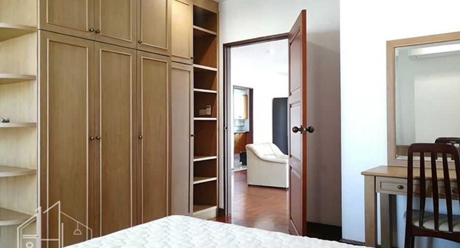 À louer 2 chambres condo à Watthana, Bangkok