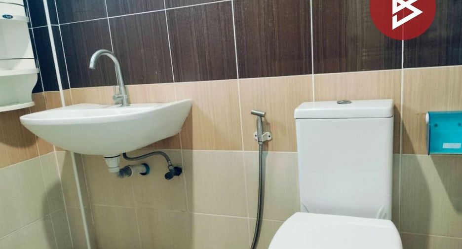 For sale 3 bedrooms townhouse in Mueang Samut Sakhon, Samut Sakhon