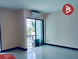 For sale 3 bedrooms townhouse in Mueang Samut Sakhon, Samut Sakhon